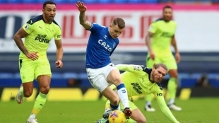 Rumores de fichajes: Lucas Digne vuelve a la órbita del PSG