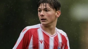 ¿Quién es Emre Tezgel? La nueva perla que quieren City, United y Chelsea "Foto: Caught Offside"