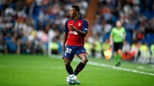 Simeone se fija en Estupiñán para el lateral izquierdo. Foto: Ecuavisa.