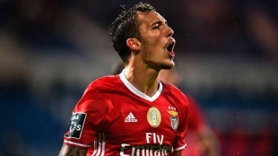 Fichajes Barcelona: Primera oferta por Grimaldo / FCBarcelonanoticias.com