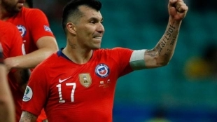 Boca Juniors cerca de cerrar su primer fichaje estrella: Gary Medel | FOTO: CHILE