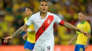 Boca Juniors avanza en el fichaje de Paolo Guerrero, deseo de Riquelme