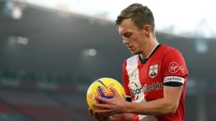 Tras sus grandes actuaciones, el capitán del Southampton cuenta con varios pretendientes. Foto: Getty