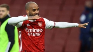 Lacazette confirma su salida y el Newcastle se une a la puja - Foto: Estadio Deportivo