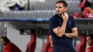 Lampard piensa en posibles salidas.
