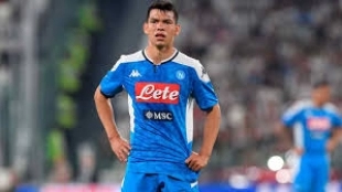Una leyenda blaugrana aconseja el fichaje de Hirving Lozano. Foto: Fútbol Total