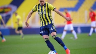 Attila Szalai, uno de los defensas del Fenerbahçe. Foto: Getty