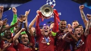 El Liverpool busca ya un recambio para Jordan Henderson