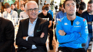 Martínez Feria reconoce que el Betis tiene fichajes avanzados "Foto: Marca"