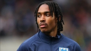 OFICIAL: Djed Spence, nuevo jugador del Tottenham Hotspur