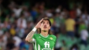 El Villarreal lanza la primera oferta para alejar a Bellerín del Betis