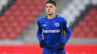 El Atlético sigue de cerca a Patrik Schick