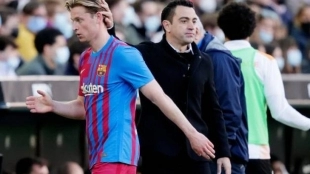 Frenkie de Jong y Xavi Hernández. Foto: Cadena SER