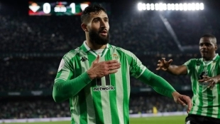 La lesión de Fekir cambia los planes del Betis en el mercado