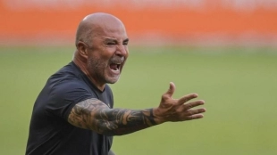 Sampaoli se harta del Sevilla por la falta de fichajes