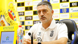 Las Palmas busca un nuevo central: 2 opciones sobre la mesa