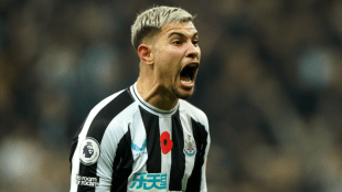 La venta que quiere hacer el FC Barcelona para fichar a Bruno Guimarães 