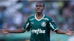 El Chelsea se ha vuelto loco por Messinho por culpa del Real Madrid / Clarin.com