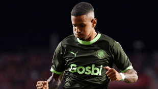 El Barcelona insiste en la idea del fichaje de Savinho