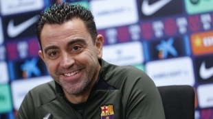 Los cuatro defensas en la rampa de salida del Barcelona