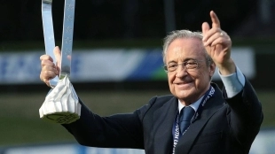 Florentino Pérez wants Alphonso Davies due to Fran García's poor performance / El Confidencial