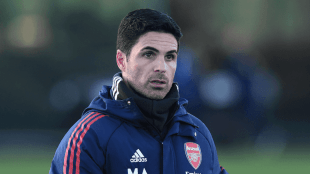 Mikel Arteta, entrenador del Arsenal, quiere fichar a Viktor Gyökeres