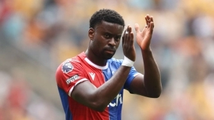 Marc Guéhi, central del Crystal Palace que interesa al Newcastle