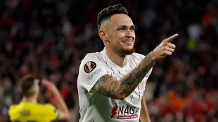 Lucas Ocampos, jugador del Sevilla, aunque podría acabar en el Rayados con Óliver Torres.