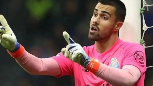 <p>Barcelona does not forget about Diogo Costa!</p>