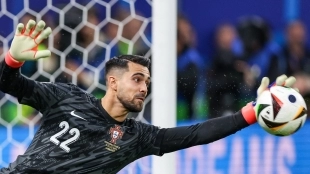 The 2 great rivals of Barcelona for the signing of Diogo Costa