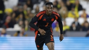 Jhon Lucumí, central del Bolonia