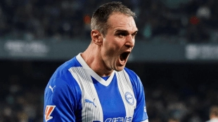 Kike García, delantero del Alavés