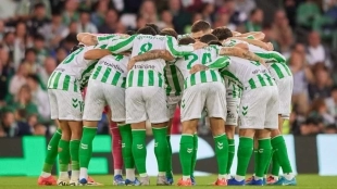 William Carvalho tiene un pie fuera del Betis / EstadioDeportivo