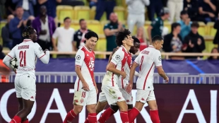 Los jugadores del Mónaco celebran un gol