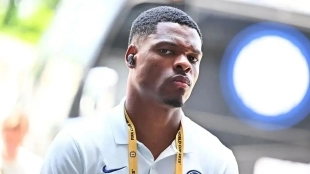 Dumfries only thinks about the Premier League / Tribuna.com