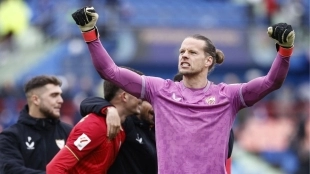 Nyland falls into oblivion for Sevilla. / ABC