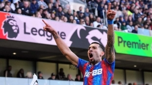 Daniel Muñoz, lateral derecho del Crystal Palace