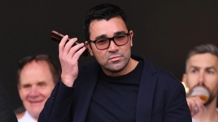 Deco wants Cancelo back at Barcelona / Grada3