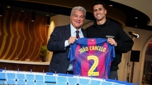 Flick's Whiteboard: How does Joao Cancelo fit in at Barcelona?