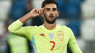 Ferran Torres celebra un gol anotado con la selección de España