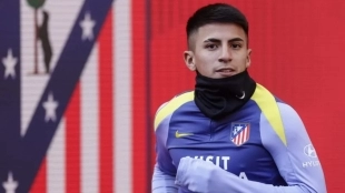 Thiago Almada during a training session with Atlético de Madrid