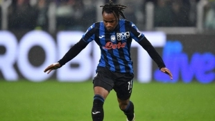 Ademola Lookman celebra un gol anotado con la Atalanta