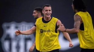 <p>Marc Casadó has proposals from Arabia / Carpetas Blaugranes</p>