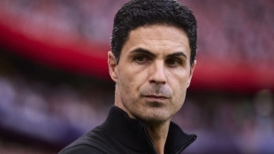 Arsenal wants the breakout full-back of the Premier League