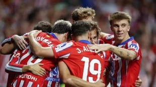 Los jugadores del Atlético de Madrid celebran un gol