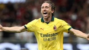 Luka Modric celebra un gol anotado con el Milan