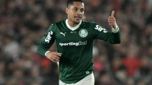 Offer of 50M for Vitor Roque