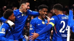 Chelsea closed their first summer signing for €50M.