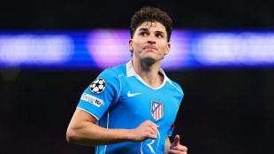 El PSG lanza su primera oferta por Julián Álvarez