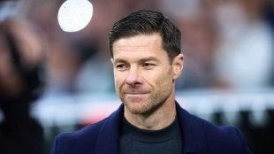 OFFICIAL: Xabi Alonso signs with Chelsea